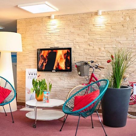Centra Hotel Шведт  Экстерьер фото